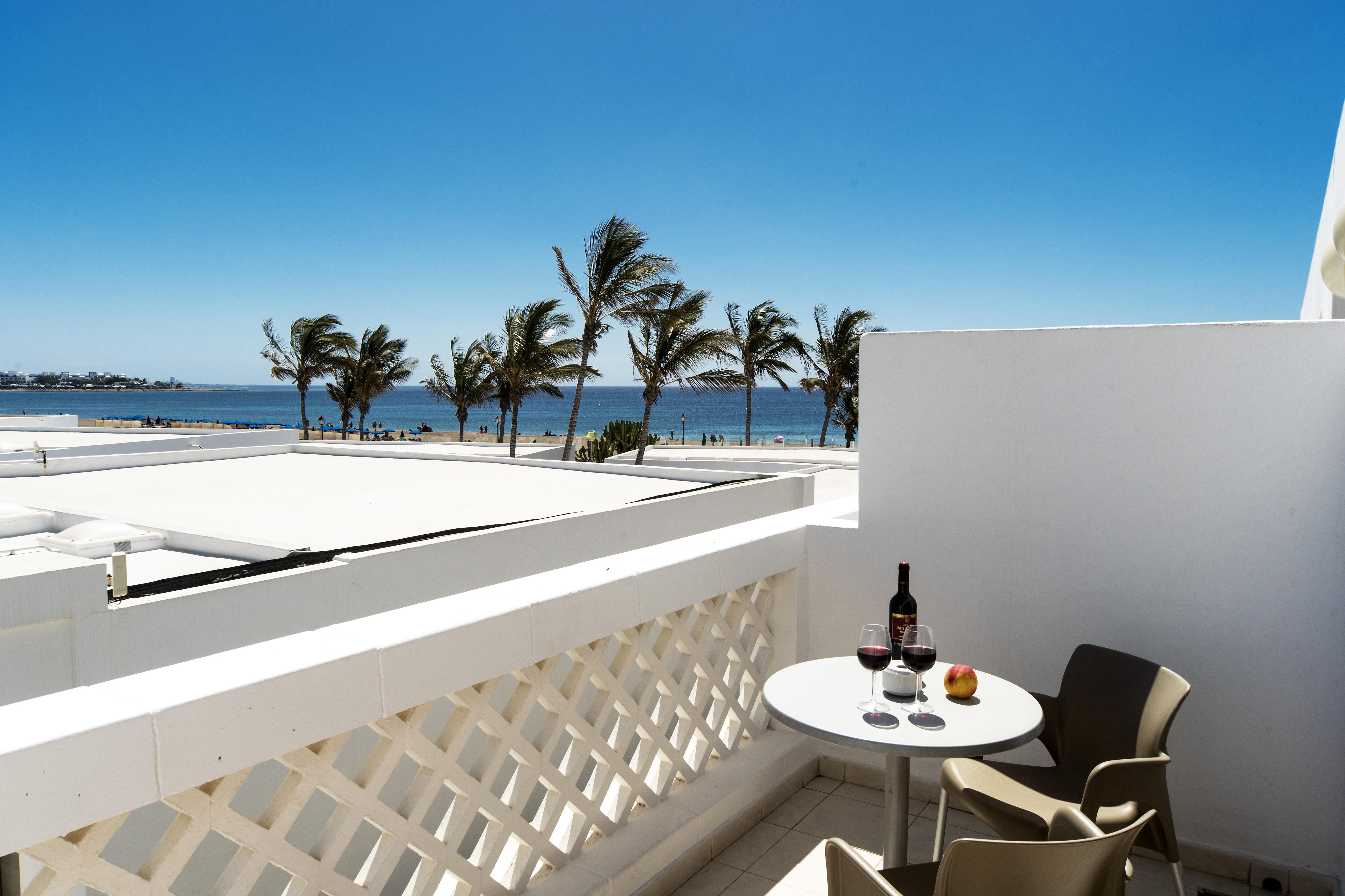 Hotel Las Costas Puerto del Carmen  Exterior photo
